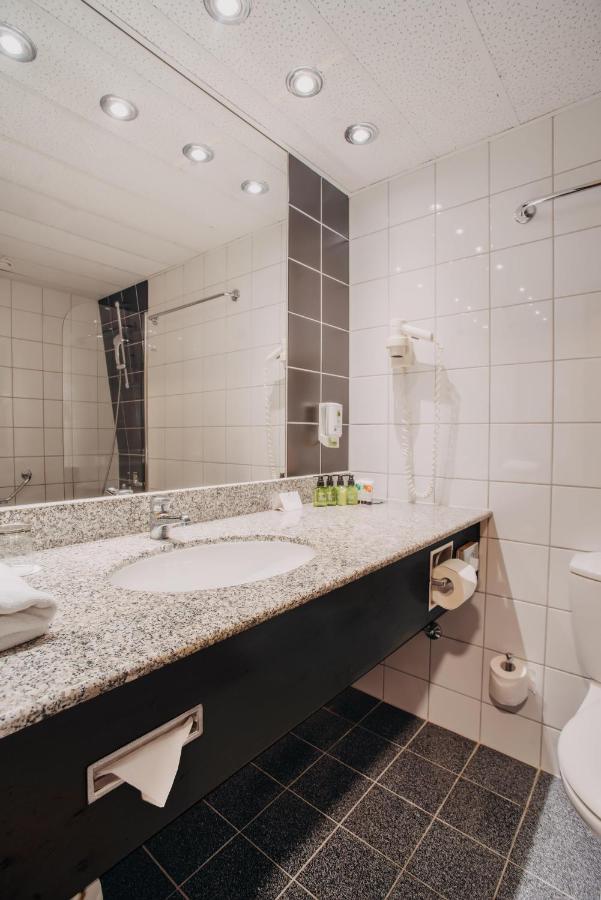 Junior Suite with Executive Lounge Access,1666639911:JPEG